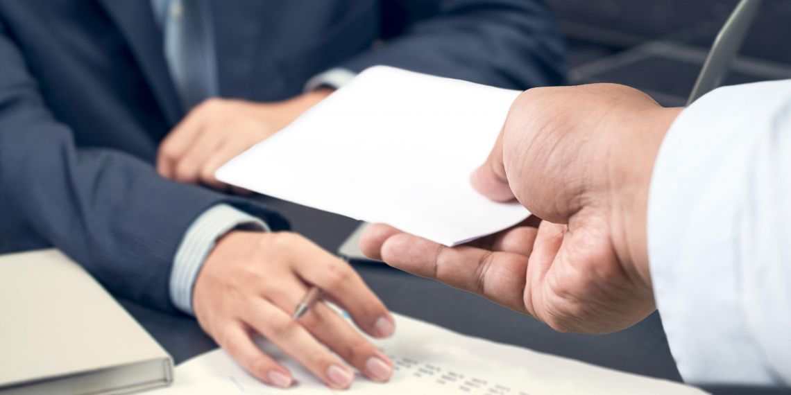 Abandon de poste : le salarié aura 15 jours (minimum) pour reprendre son poste après la mise en demeure par l’employeur