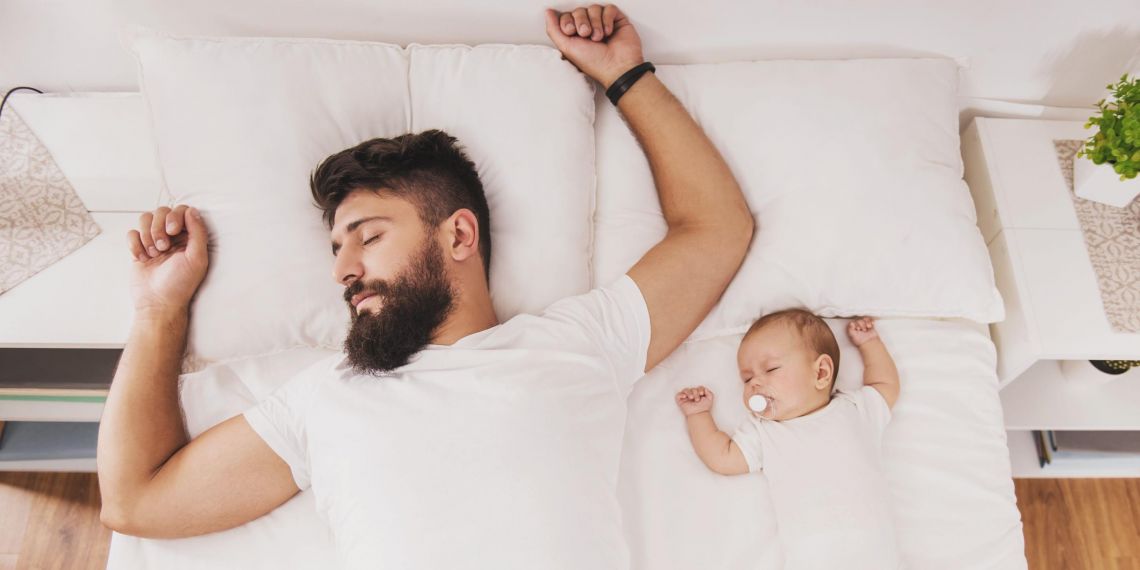 Congé de paternité : pourquoi 3 pères sur 10 n’exercent pas leur droit ?