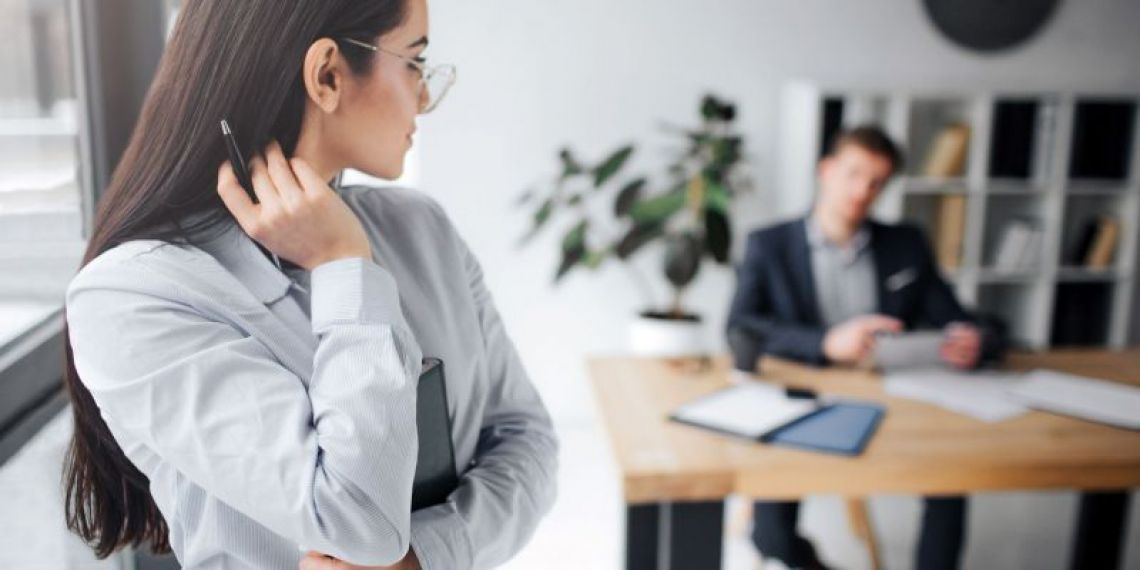 Liaisons au travail : un licenciement fondé sur la vie sentimentale d’une salariée est nul