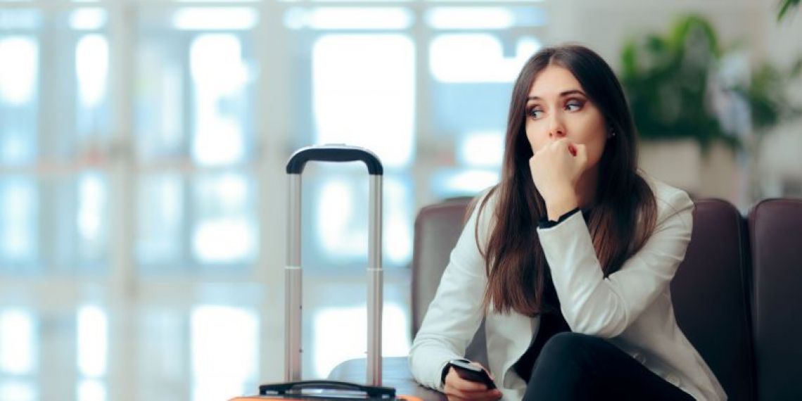 Un salarié en arrêt maladie peut-il percevoir ses IJSS tout en séjournant à l’étranger ?