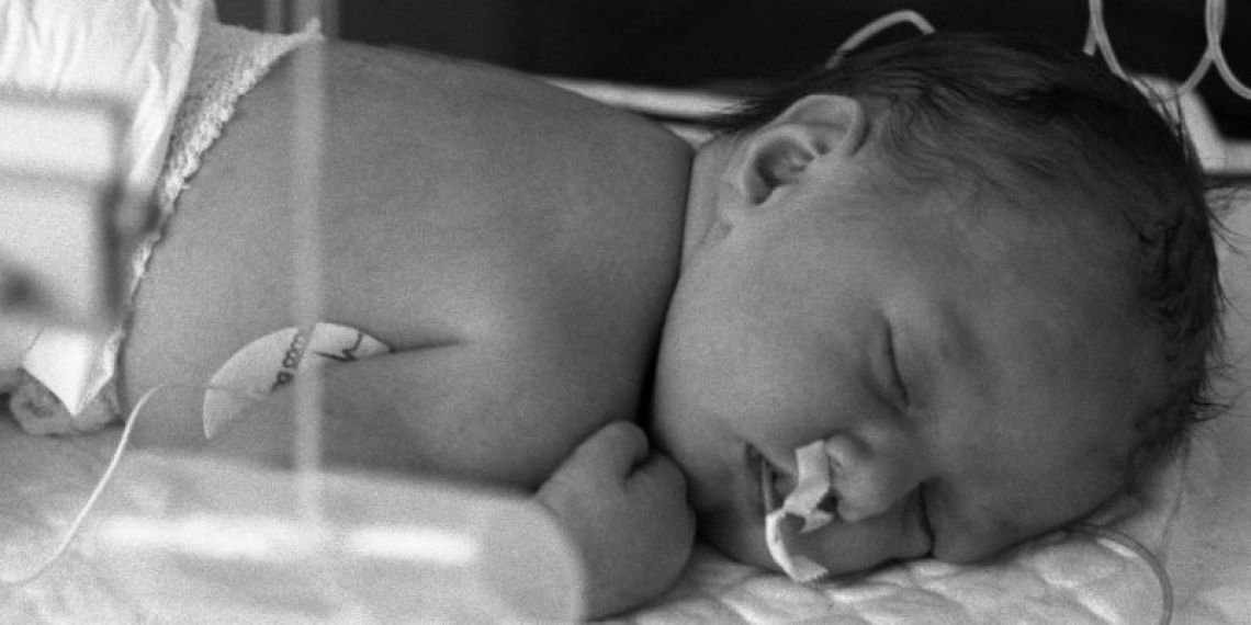 Une circulaire apporte des précisions sur le congé paternité en cas d’hospitalisation du nouveau-né