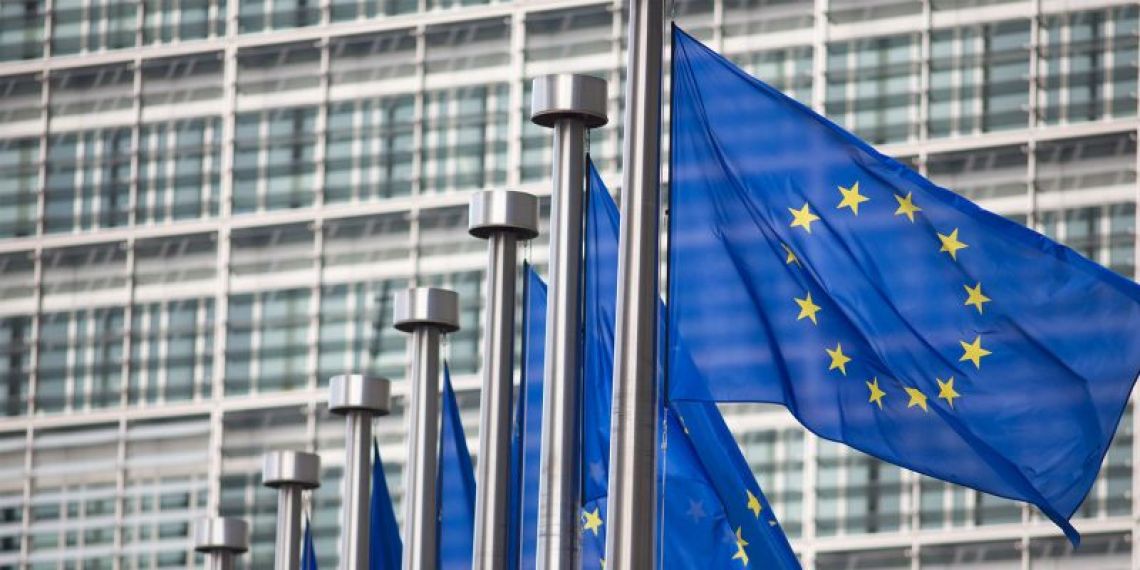 Congé parental et congé d'aidants : l'Europe fixe des durées minimales