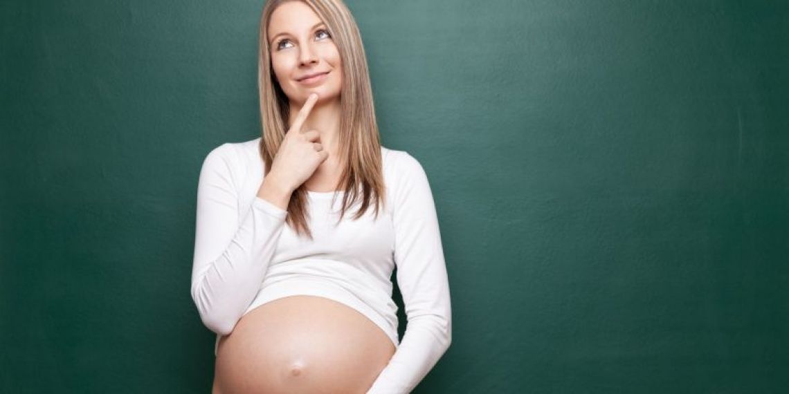 Congés maternité, paternité, adoption : les employeurs bientôt obligés d’avancer le versement des indemnités journalières dues par la Sécurité sociale ?