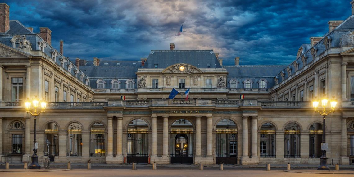 Réforme des retraites : le Conseil d’État critique face aux projets de loi et à l’étude d’impact