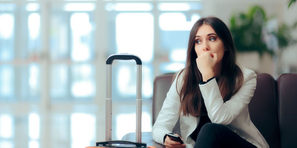 Un salarié en arrêt maladie peut-il percevoir ses IJSS tout en séjournant à l’étranger ?