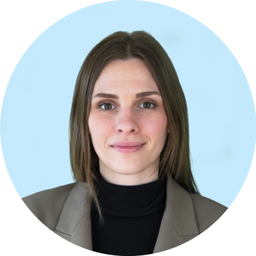 Portrait de Lou-Anna Beuchet, rédactrice juriste en protection sociale chez Previssima